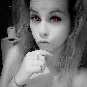 Meet your Posher, Katelyn